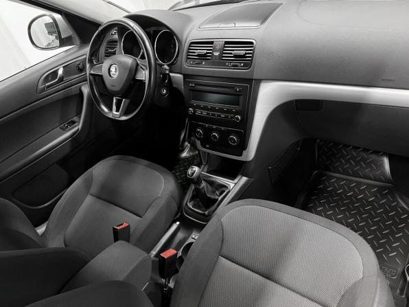 Skoda Yeti I Рестайлинг с пробегом 2014 года, цена 1 495 000 рублей, 70599 км, внедорожник, Автокод Объявления