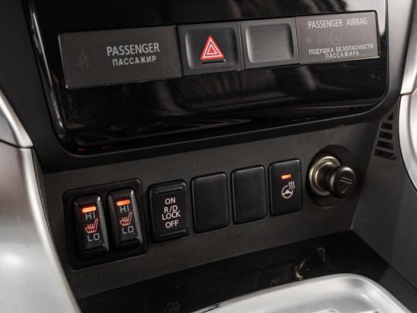 Mitsubishi Pajero Sport III с пробегом 2017 года, цена 2 327 030 рублей, 238928 км, внедорожник, Автокод Объявления