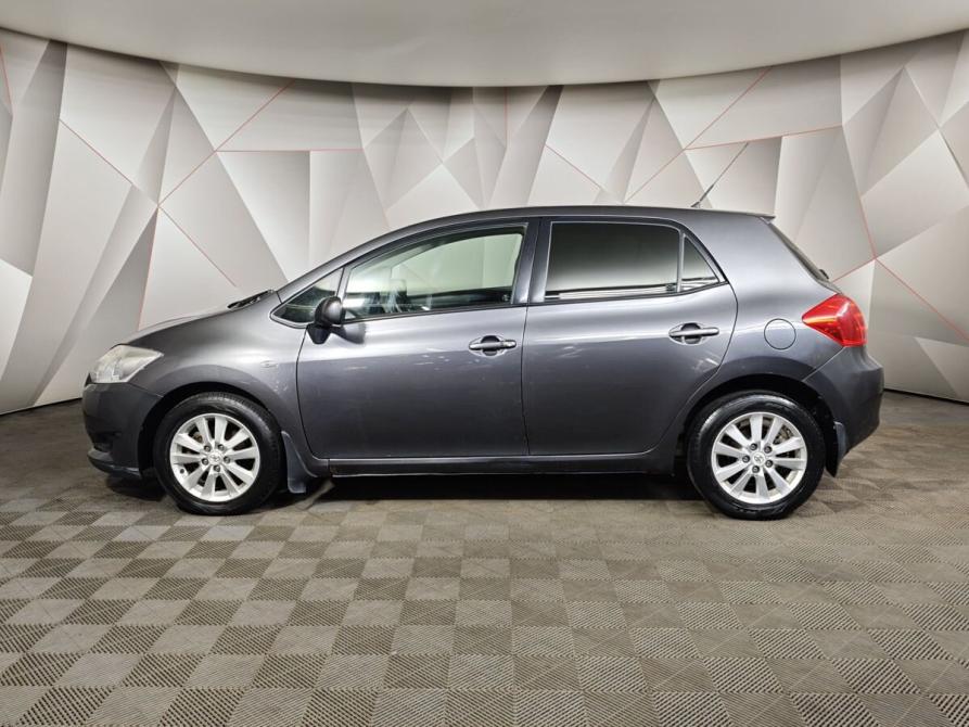 Toyota Auris I Москва  - изображение 5