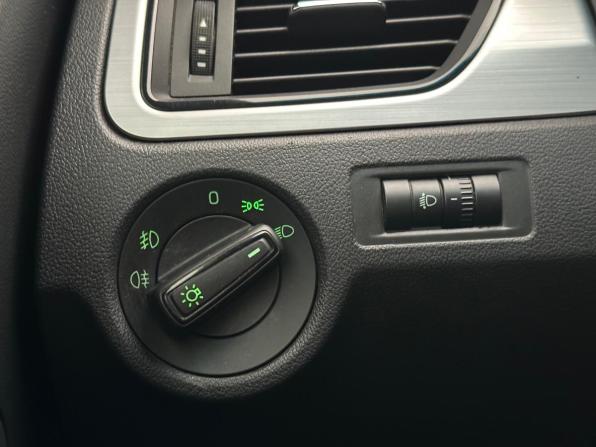 Skoda Rapid I Рестайлинг с пробегом 2018 года, цена 1 250 000 рублей, 157883 км, лифтбек, Автокод Объявления