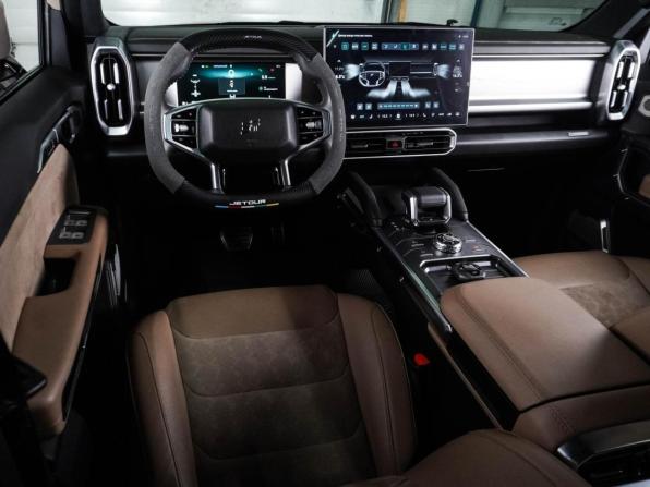 JETOUR T2 с пробегом 2024 года, цена 3 424 000 рублей, 35580 км, внедорожник, Автокод Объявления