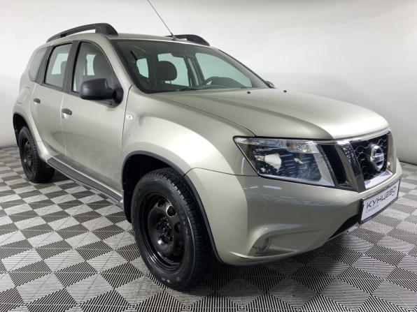 Nissan Terrano III (D10) с пробегом 2015 года, цена 1 019 000 рублей, 94411 км, внедорожник, Автокод Объявления