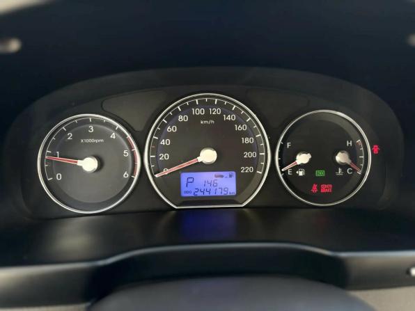 Hyundai Santa Fe II Рестайлинг с пробегом 2011 года, цена 1 229 000 рублей, 244179 км, внедорожник, Автокод Объявления
