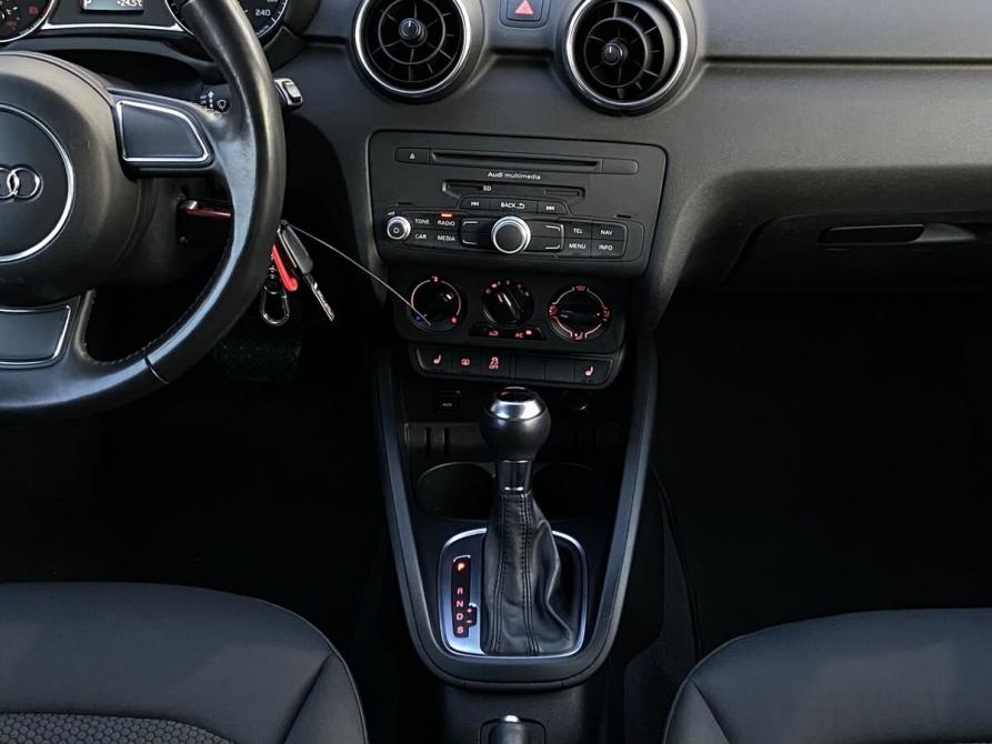 Audi A1 I (8X) Москва  - изображение 13