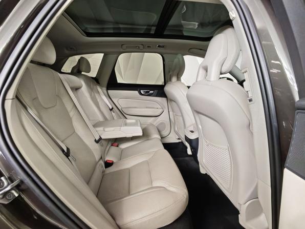 Volvo XC60 II с пробегом 2017 года, цена 3 790 000 рублей, 39359 км, внедорожник, Автокод Объявления