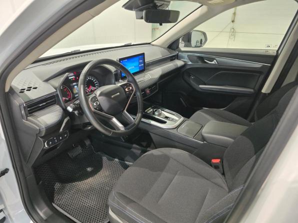 Haval Jolion I Рестайлинг с пробегом 2024 года, цена 2 120 000 рублей, 32001 км, внедорожник, Автокод Объявления