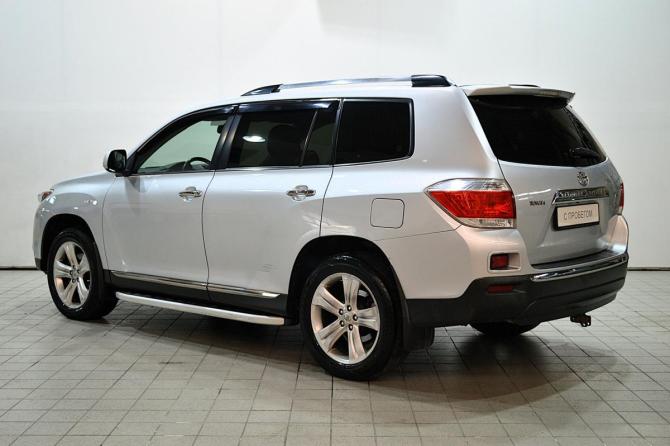 Toyota Highlander II (XU40) Рестайлинг с пробегом 2010 года, цена 1 926 000 рублей, 233000 км, внедорожник, Автокод Объявления