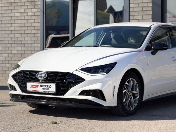 Hyundai Sonata VIII (DN8) с пробегом 2022 года, цена 3 330 000 рублей, 9200 км, седан, Автокод Объявления
