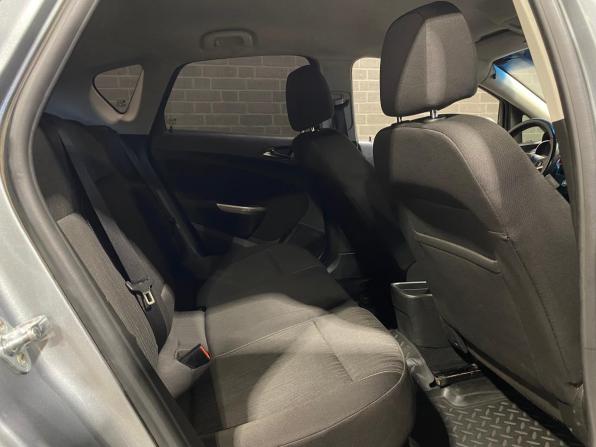 Opel Astra J с пробегом 2010 года, цена 630 000 рублей, 169866 км, хэтчбек, Автокод Объявления