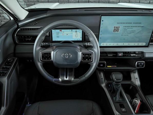 Toyota RAV4 VI (XA60) с пробегом 2025 года, цена 4 020 000 рублей, 37 км, внедорожник, Автокод Объявления