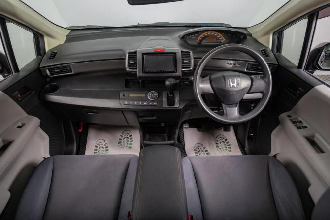 Honda Freed I с пробегом 2009 года, цена 1 139 000 рублей, 135000 км, компактвэн, Автокод Объявления