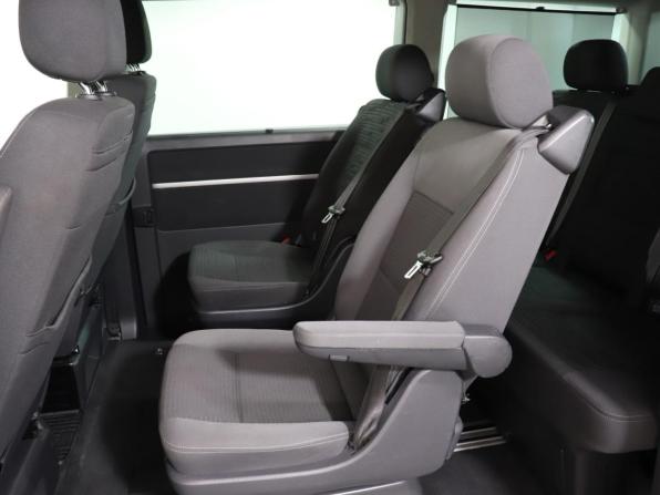 Volkswagen Multivan T6 Рестайлинг с пробегом 2020 года, цена 4 699 000 рублей, 123000 км, минивэн, Автокод Объявления
