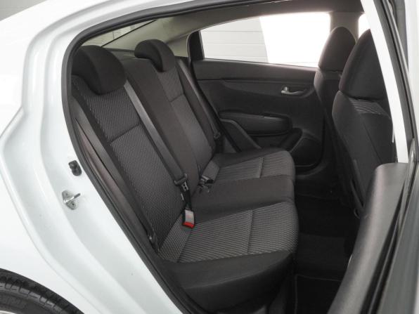 Kia Rio IV с пробегом 2018 года, цена 1 334 000 рублей, 131120 км, седан, Автокод Объявления