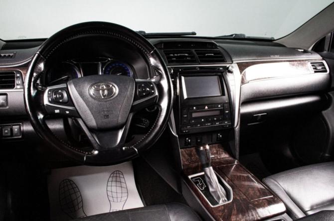 Toyota Camry VII (XV50) Рестайлинг с пробегом 2016 года, цена 2 499 000 рублей, 155000 км, седан, Автокод Объявления