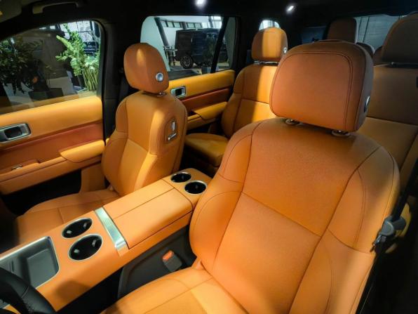 Новый Li Auto (Lixiang) L9 I Рестайлинг 2025 года, цена 11 990 000 рублей, внедорожник, Автокод Объявления