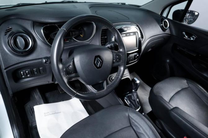 Renault Kaptur I с пробегом 2016 года, цена 1 359 000 рублей, 100149 км, внедорожник, Автокод Объявления