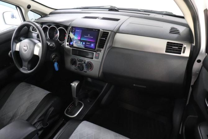 Nissan Tiida I Рестайлинг с пробегом 2011 года, цена 781 000 рублей, 111259 км, хэтчбек, Автокод Объявления