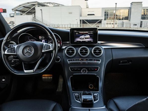 Mercedes-Benz C-Класс IV (W205) с пробегом 2018 года, цена 2 649 000 рублей, 129278 км, седан, Автокод Объявления