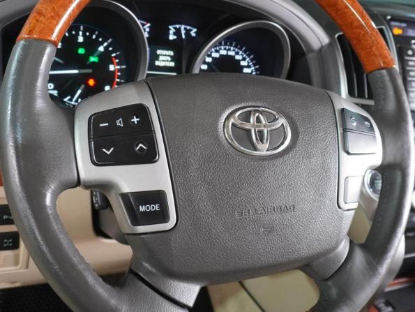 Toyota Land Cruiser 200 Series Рестайлинг 1 с пробегом 2013 года, цена 3 729 000 рублей, 291051 км, внедорожник, Автокод Объявления
