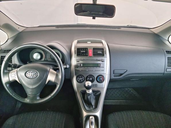 Toyota Auris I с пробегом 2009 года, цена 699 000 рублей, 181436 км, хэтчбек, Автокод Объявления