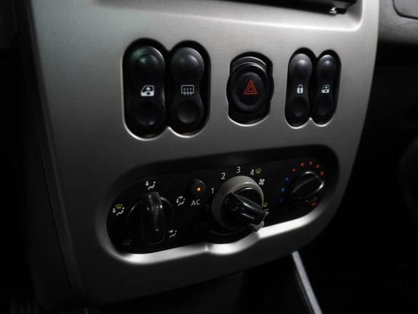 Renault Logan I Рестайлинг с пробегом 2011 года, цена 529 000 рублей, 231433 км, седан, Автокод Объявления
