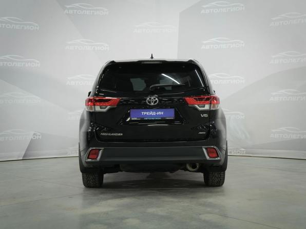 Toyota Highlander III (XU50) Рестайлинг с пробегом 2018 года, цена 3 949 000 рублей, 160492 км, внедорожник, Автокод Объявления