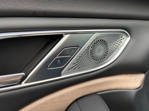 Hongqi HS7 II с пробегом 2025 года, цена 4 255 000 рублей, 3072 км, внедорожник, Автокод Объявления