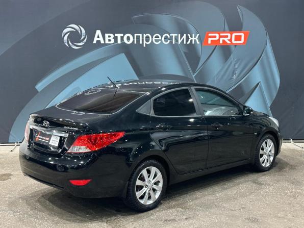 Hyundai Solaris I с пробегом 2013 года, цена 860 000 рублей, 208824 км, седан, Автокод Объявления