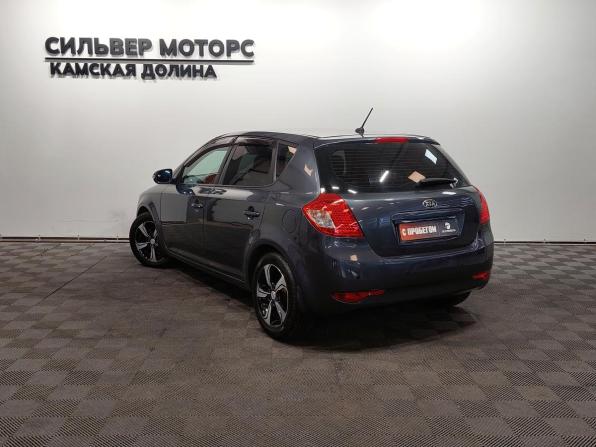 Kia Ceed I Рестайлинг с пробегом 2011 года, цена 675 000 рублей, 195000 км, хэтчбек, Автокод Объявления