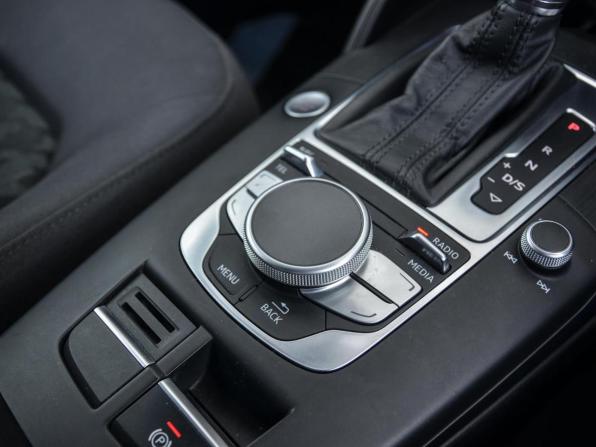 Audi A3 III (8V) с пробегом 2014 года, цена 1 200 000 рублей, 133654 км, седан, Автокод Объявления