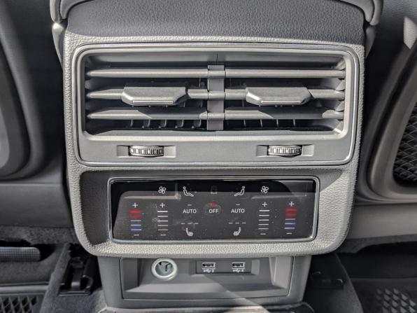 Audi Q8 I (4M) с пробегом 2018 года, цена 5 290 000 рублей, 105167 км, внедорожник, Автокод Объявления
