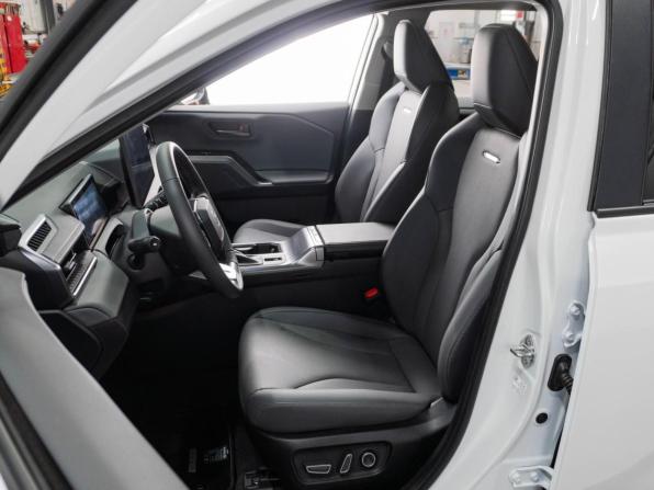 Toyota RAV4 VI (XA60) с пробегом 2026 года, цена 4 249 000 рублей, 67 км, внедорожник, Автокод Объявления