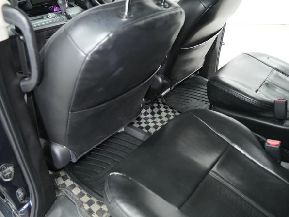 Honda Freed I с пробегом 2010 года, цена 1 070 000 рублей, 228363 км, компактвэн, Автокод Объявления