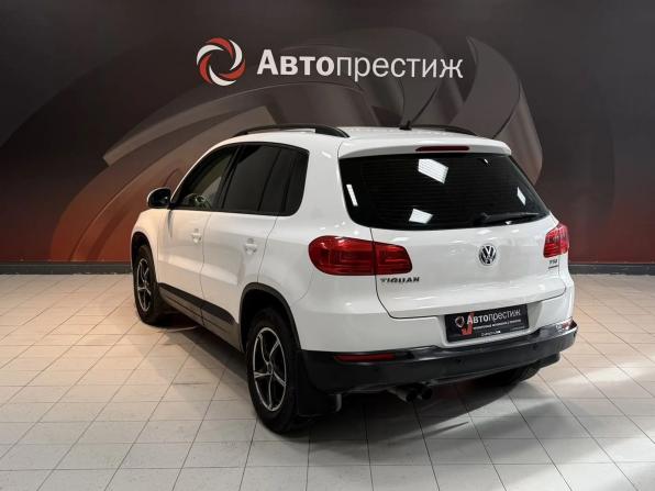 Volkswagen Tiguan I Рестайлинг с пробегом 2012 года, цена 1 050 000 рублей, 176000 км, внедорожник, Автокод Объявления