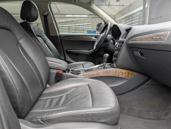 Audi Q5 I (8R) с пробегом 2010 года, цена 995 000 рублей, 330347 км, внедорожник, Автокод Объявления