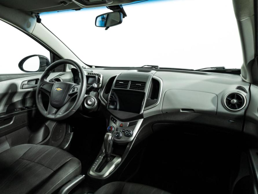 Chevrolet Aveo II Санкт-Петербург  - изображение 9