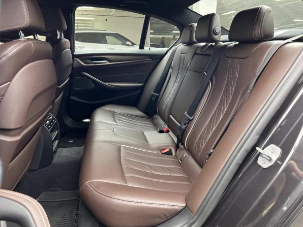 BMW 5 серии VII (G30/G31/G38) с пробегом 2018 года, цена 3 465 000 рублей, 198943 км, седан, Автокод Объявления