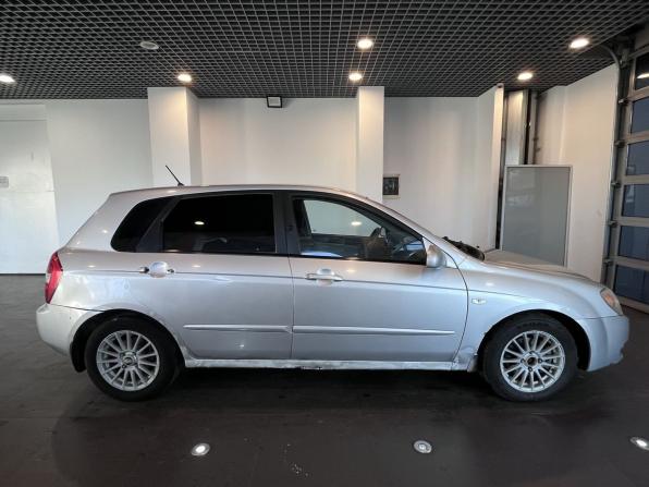 Kia Cerato I с пробегом 2006 года, цена 262 000 рублей, 250377 км, хэтчбек, Автокод Объявления