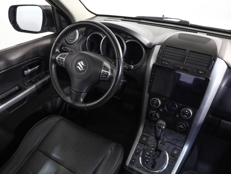 Suzuki Grand Vitara II Рестайлинг Санкт-Петербург  - изображение 8