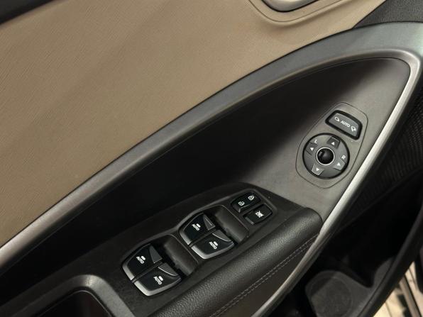 Hyundai Santa Fe III с пробегом 2013 года, цена 1 840 000 рублей, 169786 км, внедорожник, Автокод Объявления