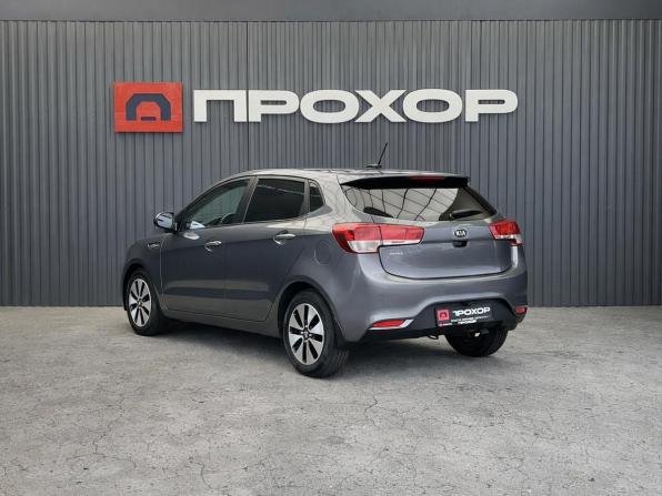 Kia Rio III Рестайлинг с пробегом 2017 года, цена 1 177 000 рублей, 57729 км, хэтчбек, Автокод Объявления