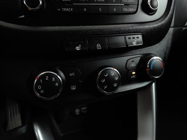 Kia Ceed II Рестайлинг с пробегом 2016 года, цена 1 099 000 рублей, 152456 км, хэтчбек, Автокод Объявления