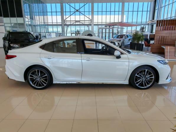 Toyota Camry IX (XV80) China Market с пробегом 2025 года, цена 4 725 000 рублей, 50 км, седан, Автокод Объявления