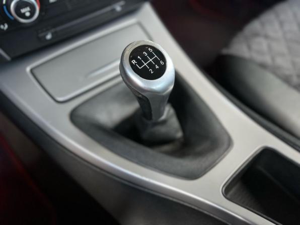 BMW 3 серии V (E90/E91/E92/E93) с пробегом 2007 года, цена 695 000 рублей, 323650 км, седан, Автокод Объявления
