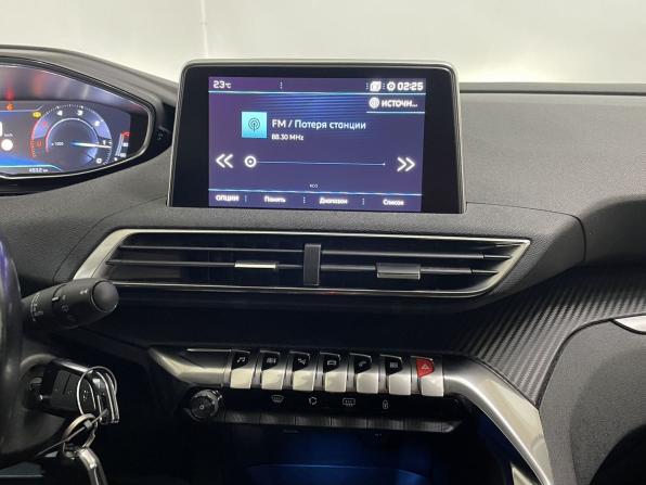 Peugeot 5008 II с пробегом 2018 года, цена 1 699 000 рублей, 211286 км, внедорожник, Автокод Объявления