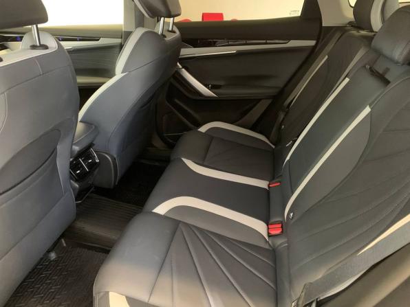 Geely Atlas II с пробегом 2024 года, цена 2 950 500 рублей, 35273 км, внедорожник, Автокод Объявления