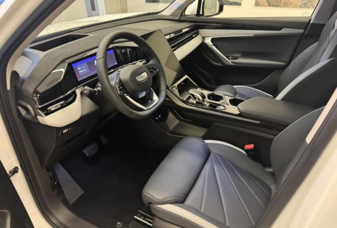 Новый Geely Atlas II 2026 года, цена 4 119 990 рублей, внедорожник, Автокод Объявления