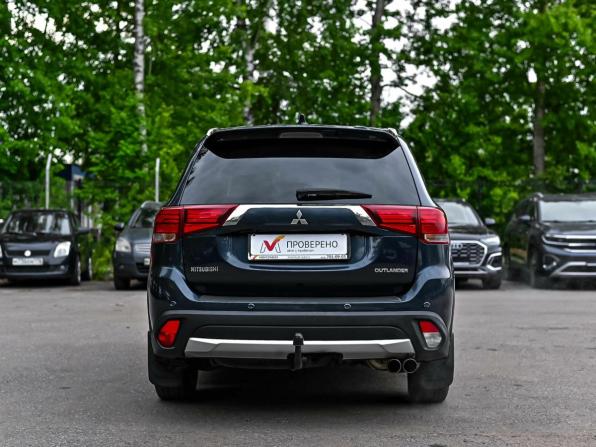 Mitsubishi Outlander III Рестайлинг 2 с пробегом 2018 года, цена 1 999 000 рублей, 129953 км, внедорожник, Автокод Объявления