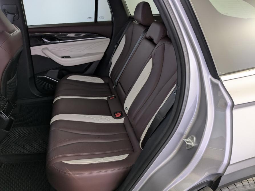 Geely Monjaro I Москва  - изображение 12