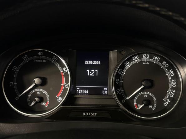 Skoda Rapid I Рестайлинг с пробегом 2019 года, цена 1 390 000 рублей, 127358 км, лифтбек, Автокод Объявления